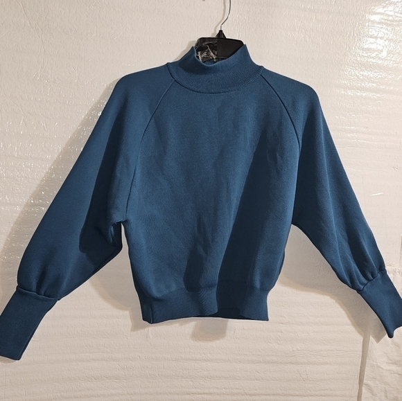 United Tokyo BlueTeal Sweater - Picture 3 of 10
